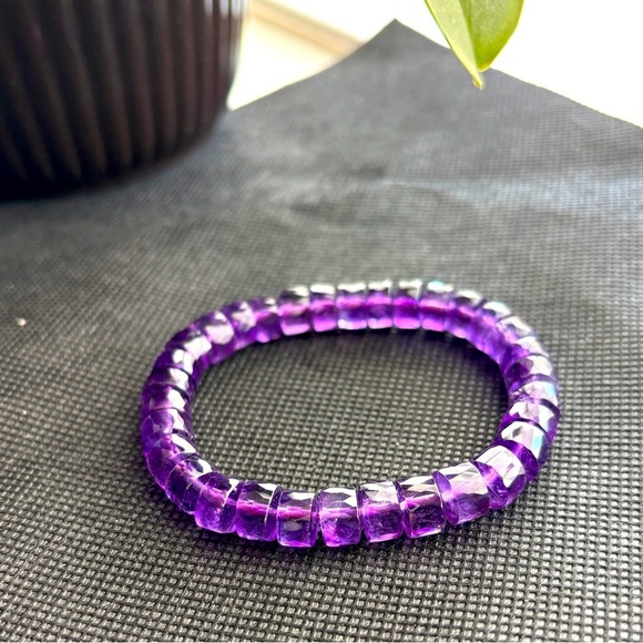 HIGH GRADE AMETHYST FACETED CUT 6A STONE BRACELET - Picture 1 of 1